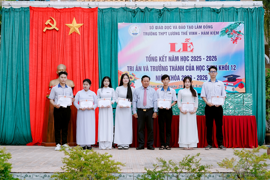 TỔNG KẾT NĂM HỌC 2025-2026